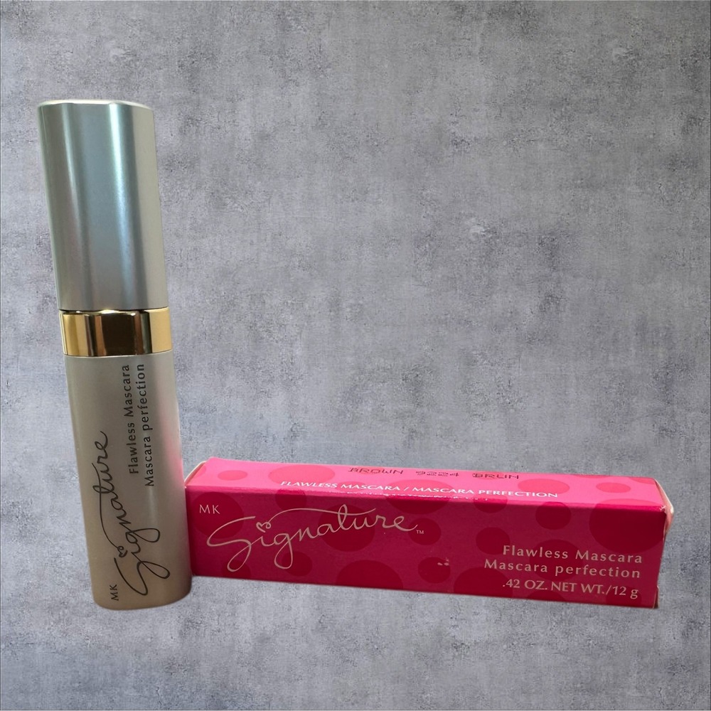 Mary Kay MK Signature Flawless Mascara Brown 9224 .42oz New Box Thickening